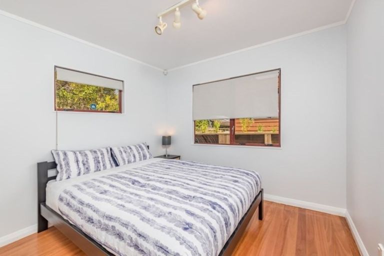 Photo of property in 11 Ward Drive, Opua, 0200