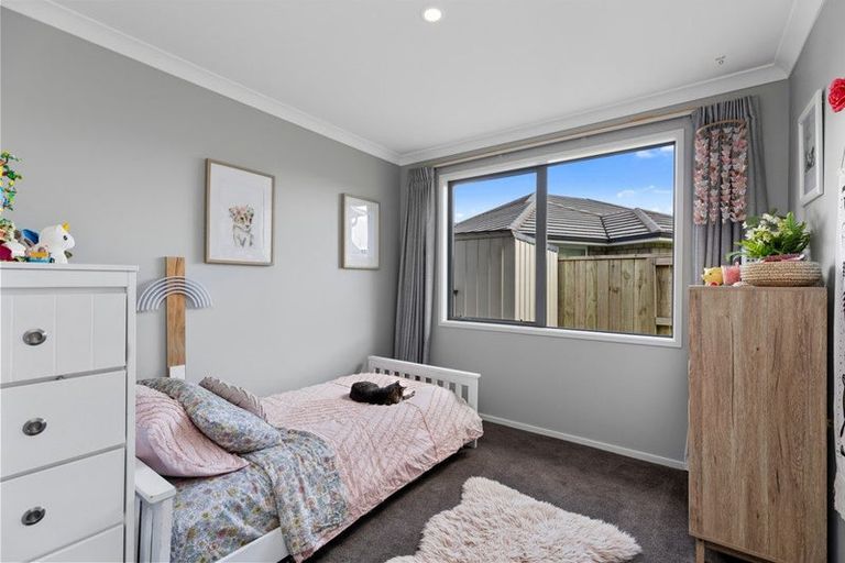 Photo of property in 27 Te Kio Crescent, Papamoa Beach, Papamoa, 3118