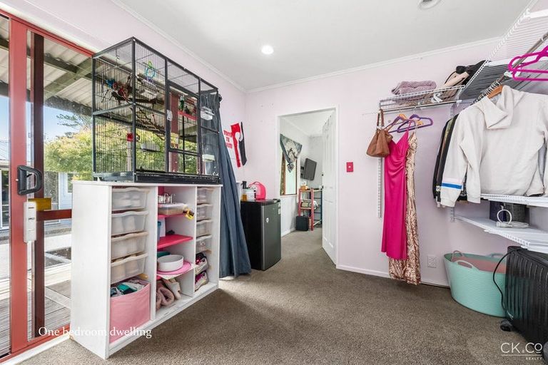 Photo of property in 10 Cottle Park Drive, Normandale, Lower Hutt, 5010