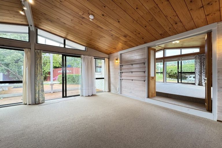 Photo of property in 166 Mitchell Street, Brooklyn, Wellington, 6021