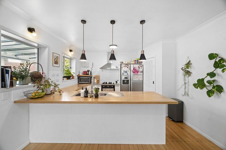 Photo of property in 37 Park Road, Western Heights, Rotorua, 3015