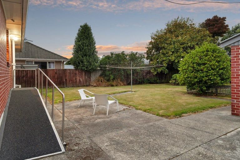 Photo of property in 15 Carruthers Street, Ilam, Christchurch, 8041