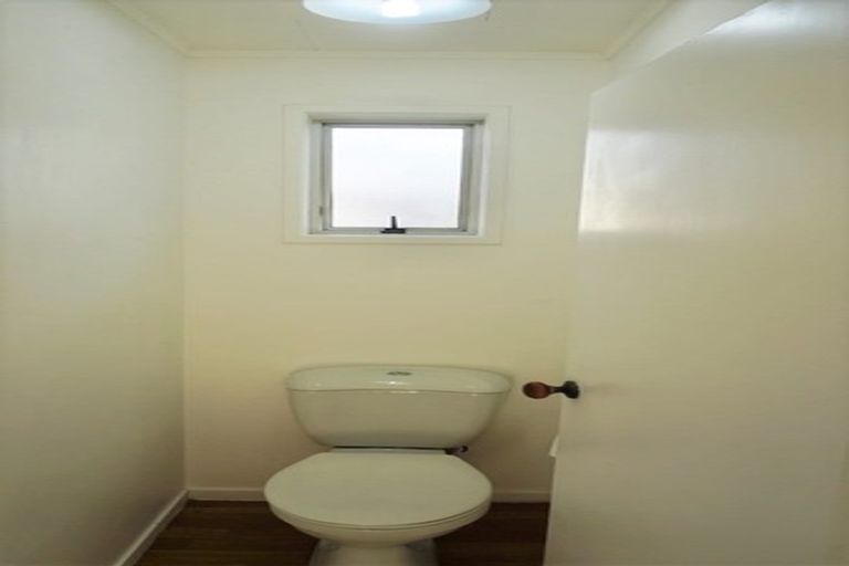 Photo of property in 15 Reelick Avenue, Pakuranga Heights, Auckland, 2010