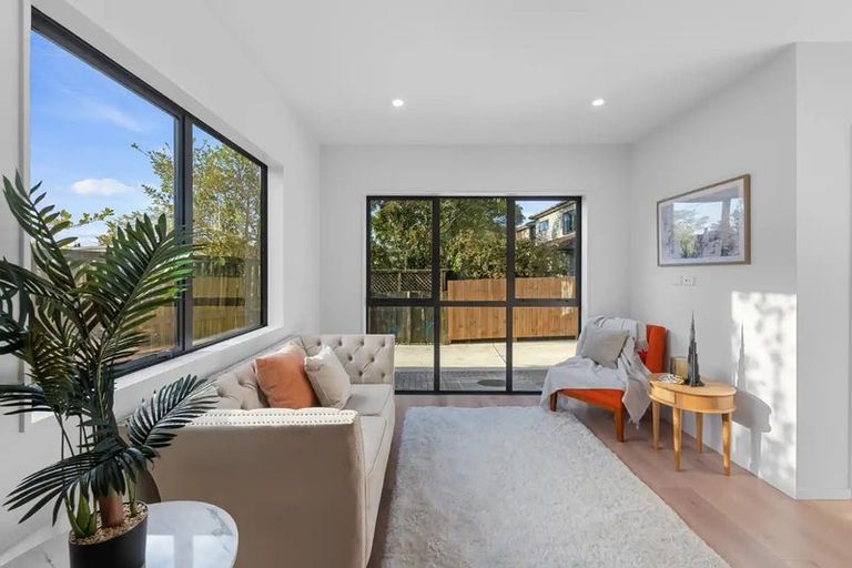 Photo of property in 10b Colum Place, Bucklands Beach, Auckland, 2014