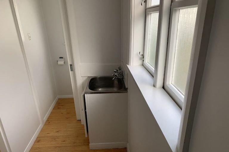 Photo of property in 31 Trafalgar Street, Waiwhetu, Lower Hutt, 5010