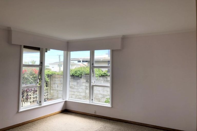 Photo of property in 176 Karaka Street, Castlecliff, Whanganui, 4501