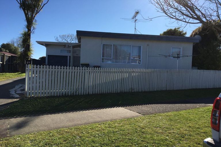 Photo of property in 89 Gossamer Drive, Pakuranga Heights, Auckland, 2010
