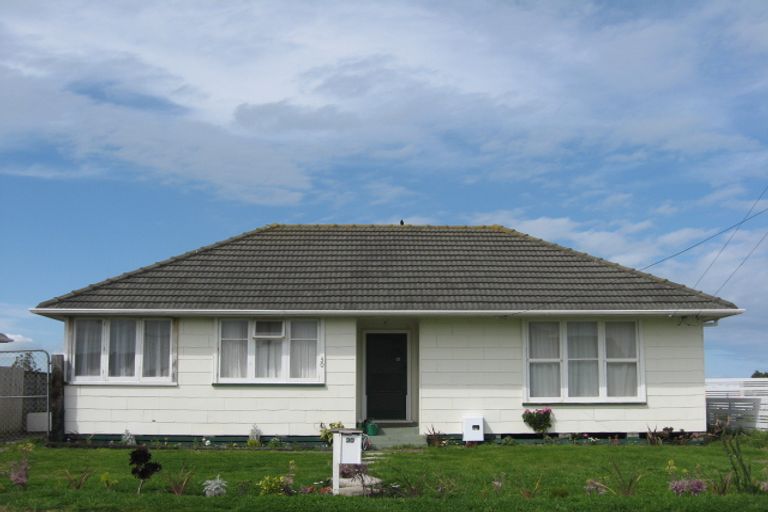 Photo of property in 30 Matipo Street, Castlecliff, Whanganui, 4501