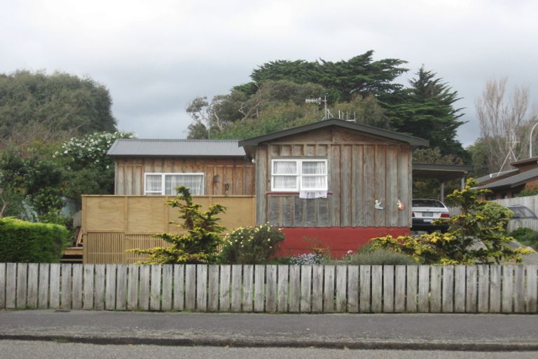 Photo of property in 6b Renown Road, Raumati South, Paraparaumu, 5032