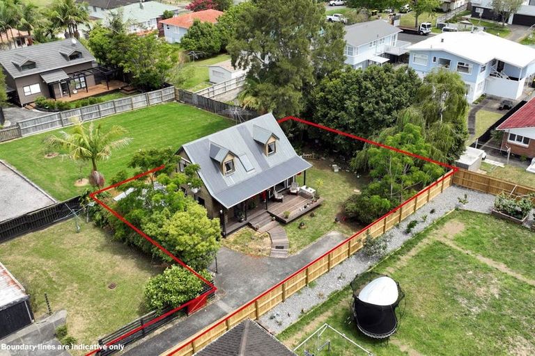 Photo of property in 1/47 Selwyn Crescent, Forrest Hill, Auckland, 0620