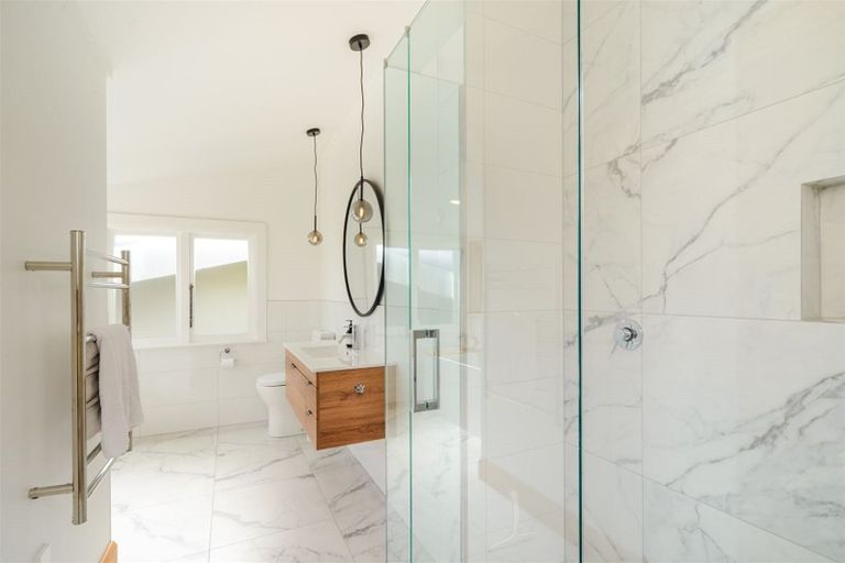 Photo of property in 2 Alma Place, Milson, Palmerston North, 4414