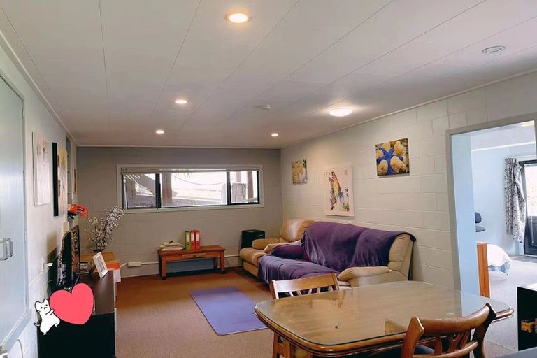 Photo of property in 5 Currey Crescent, Milford, Auckland, 0620