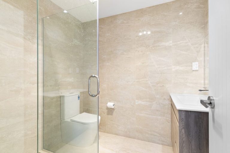 Photo of property in 5b Pasteur Place, New Windsor, Auckland, 0600