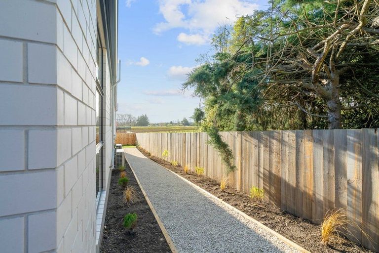 Photo of property in 4 Barnfields Close, Halswell, Christchurch, 8025