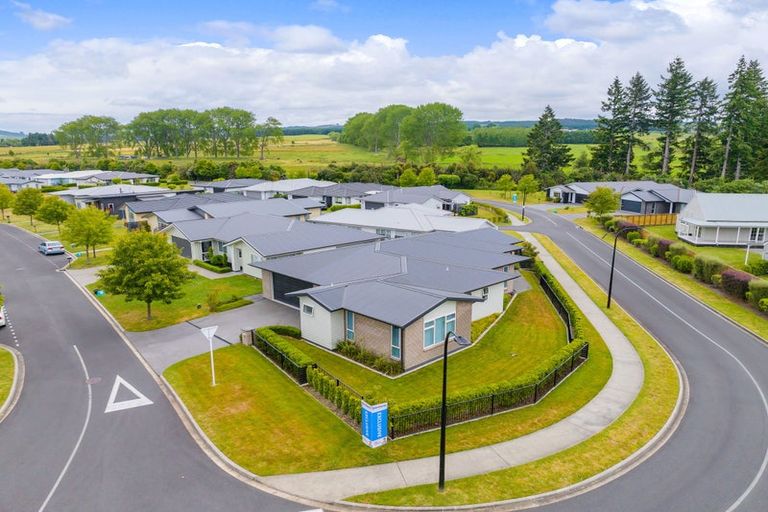 Photo of property in 2 Bastille Court, Rangatira Park, Taupo, 3330