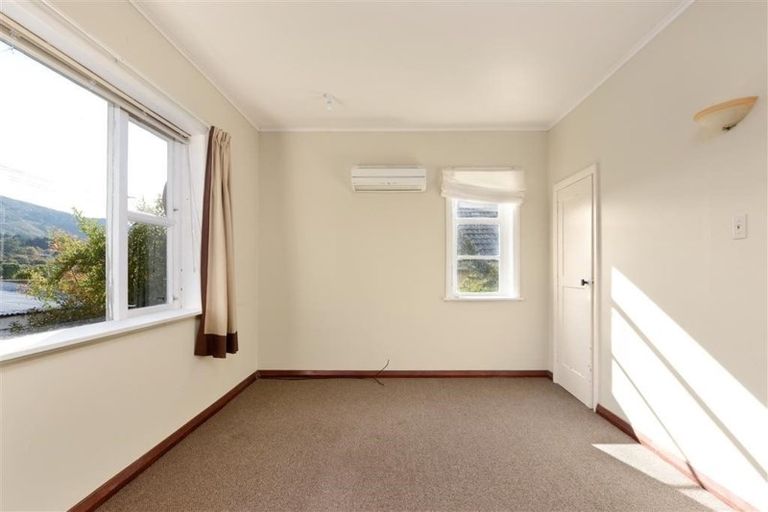 Photo of property in 8 Holyrood Avenue, Wakari, Dunedin, 9010