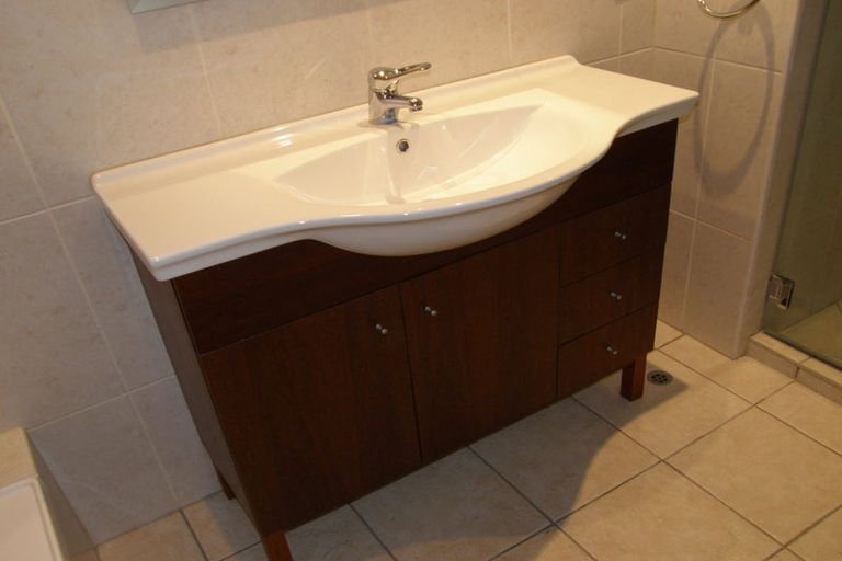 Photo of property in Construction House, 53/80 Kent Terrace, Mount Victoria, Wellington, 6011