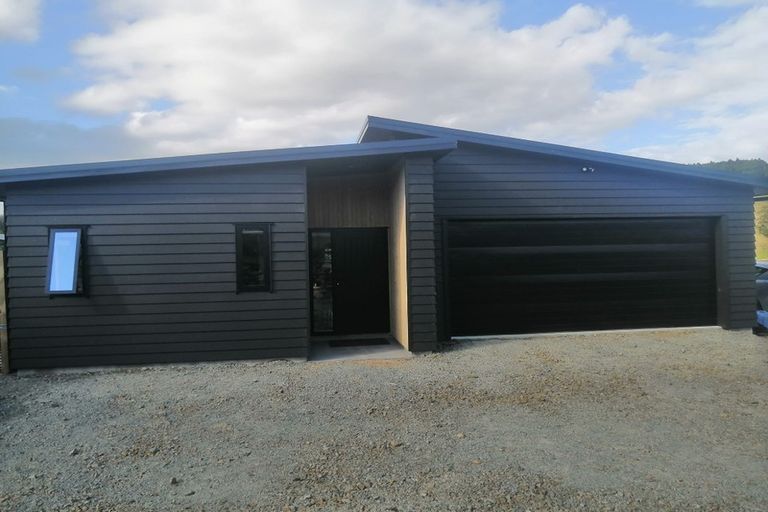 Photo of property in 521 Valley Road, Kaiwaka, 0573