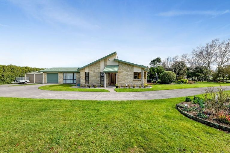 Photo of property in 2227 Skeet Road, Auroa, Hawera, 4678