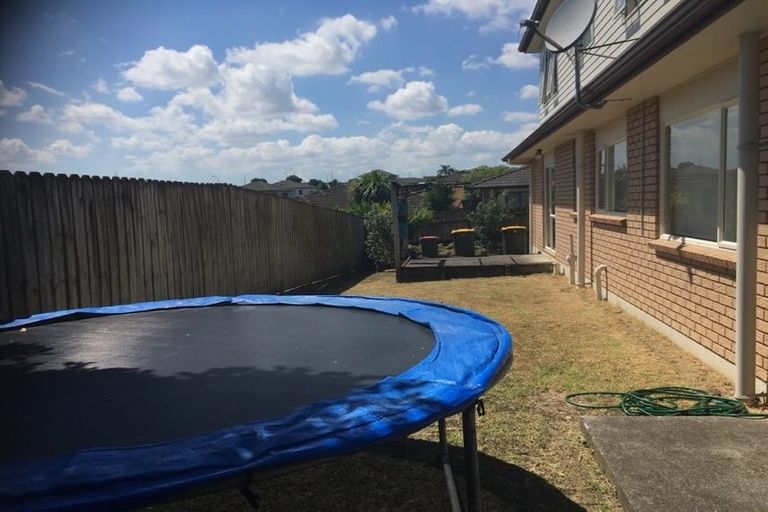 Photo of property in 11 Orbit Place, Flat Bush, Auckland, 2019