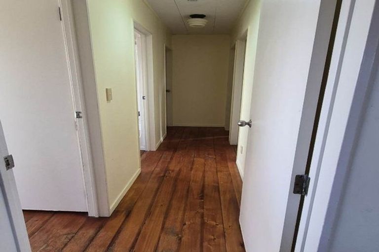 Photo of property in 10a Sutherland Road, Brookfield, Tauranga, 3110