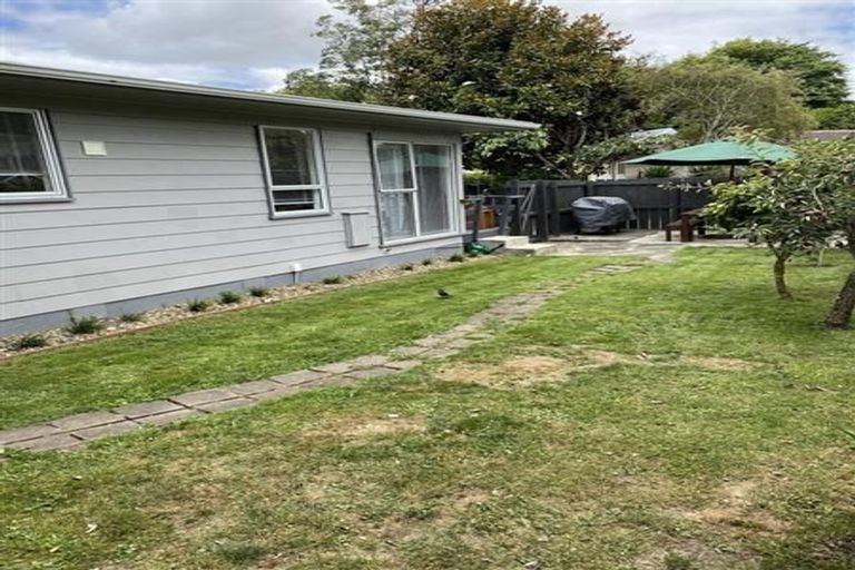 Photo of property in 1/5 Balmerino Avenue, Red Hill, Papakura, 2110