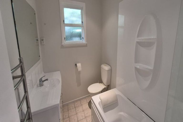 Photo of property in 52 Monaghan Avenue, Karori, Wellington, 6012