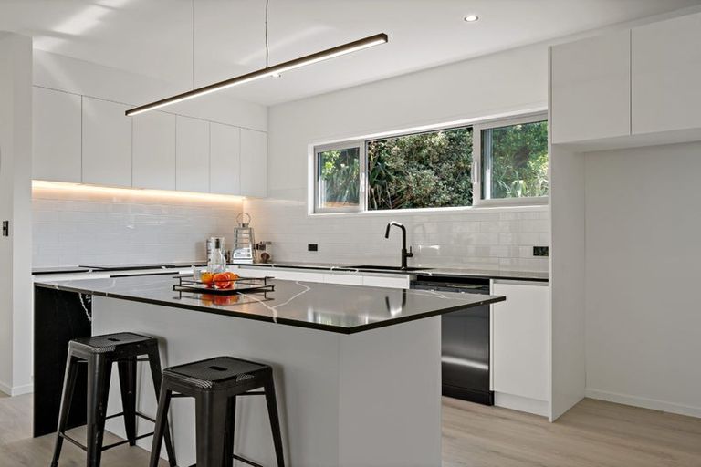 Photo of property in 120a Matipo Road, Te Atatu Peninsula, Auckland, 0610