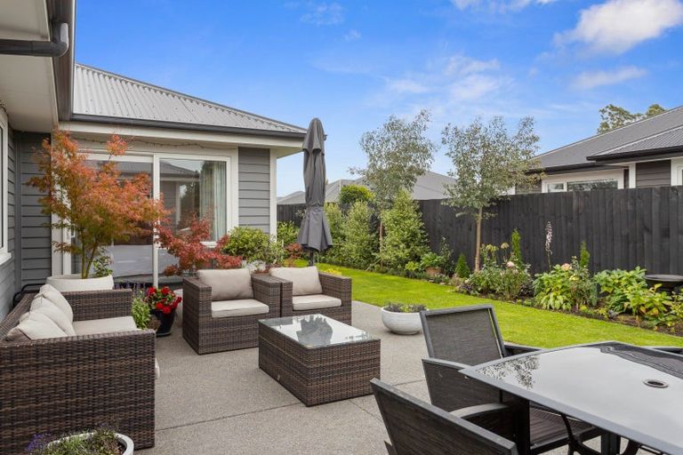 Photo of property in 104 Petries Road, Woodend, 7610