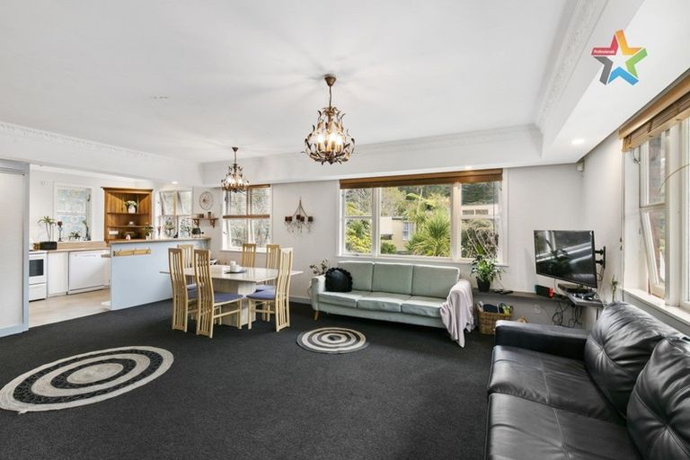 Photo of property in 83 Kamahi Street, Stokes Valley, Lower Hutt, 5019