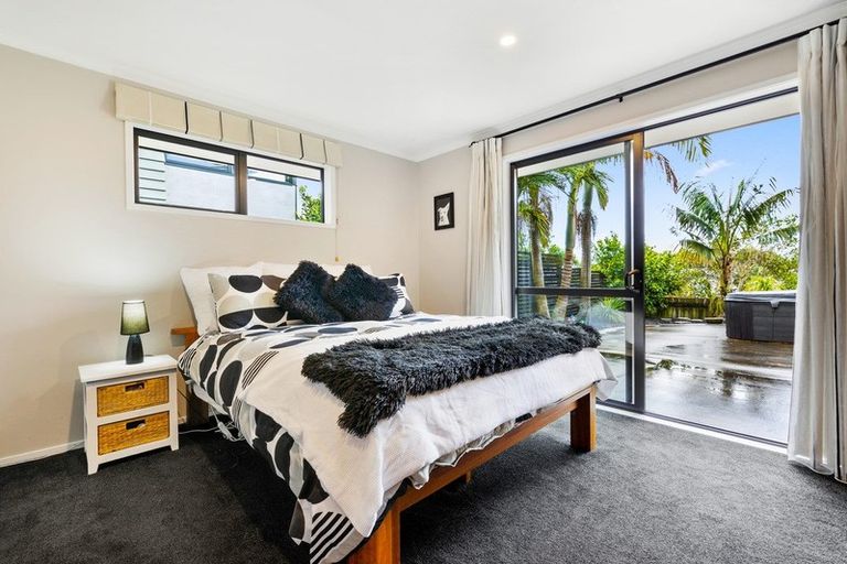 Photo of property in 4 Bloomfield Rise, Stanmore Bay, Whangaparaoa, 0932