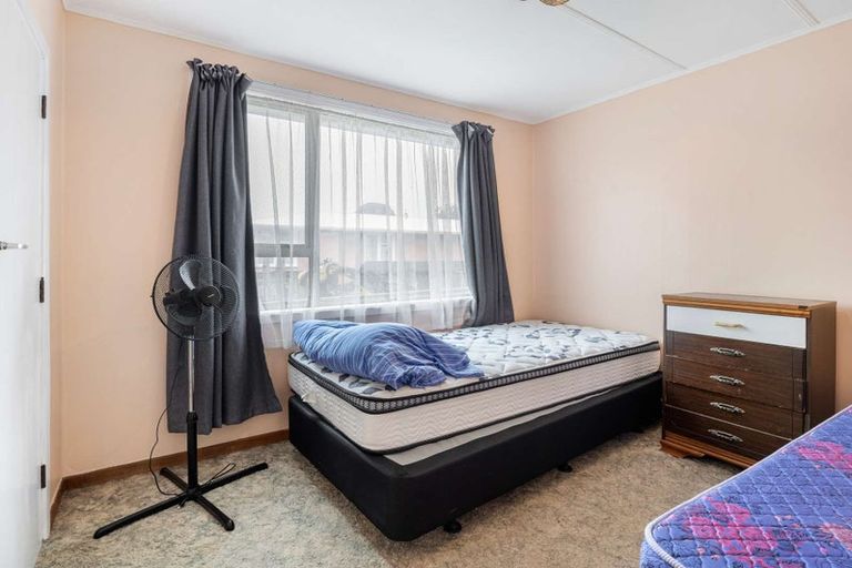 Photo of property in 14 Tainui Street, Castlecliff, Whanganui, 4501