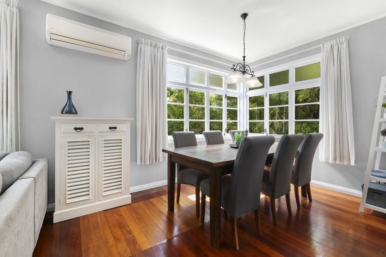 Photo of property in 14 Springtime Crescent, Stanmore Bay, Whangaparaoa, 0932