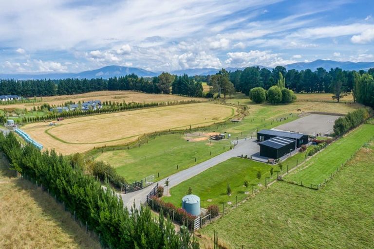 Photo of property in 265 Loburn Whiterock Road, Loburn, Rangiora, 7472