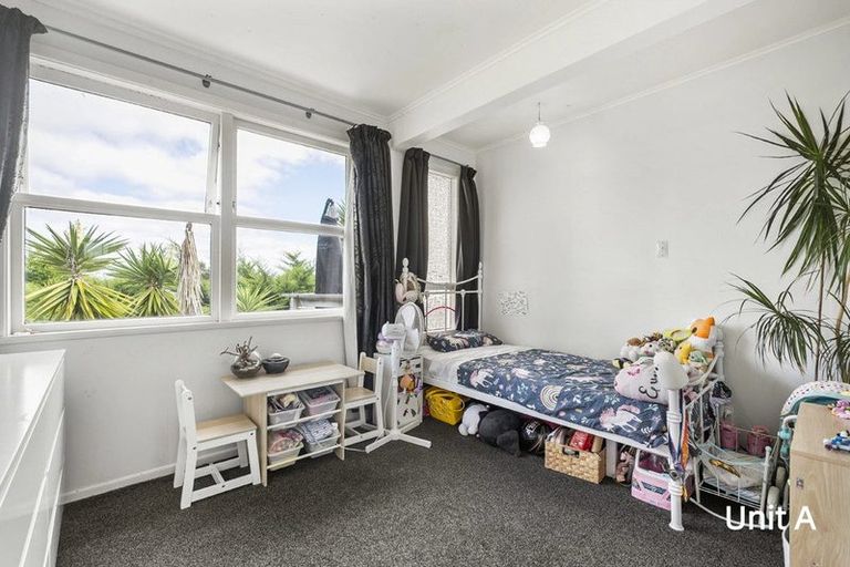 Photo of property in 22a Tramway Road, Beach Haven, Auckland, 0626