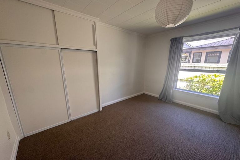 Photo of property in 52 Mays Road, St Albans, Christchurch, 8052