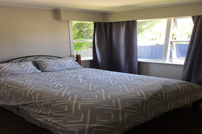 Photo of property in 5a Rex Street, Miramar, Wellington, 6022
