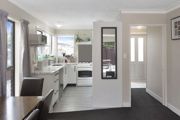 Photo of property in 2/29 Meon Street, Aranui, Christchurch, 8061