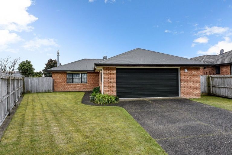 Photo of property in 15 Twickenham Place, Nawton, Hamilton, 3200