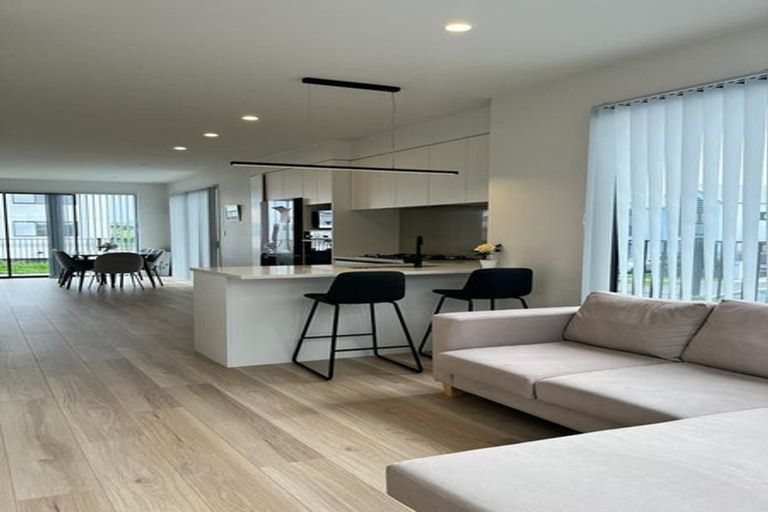 Photo of property in 2 Porowha Road, Westgate, Auckland, 0814