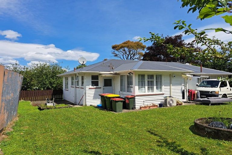 Photo of property in 1/27 Pharazyn Street, Melling, Lower Hutt, 5010