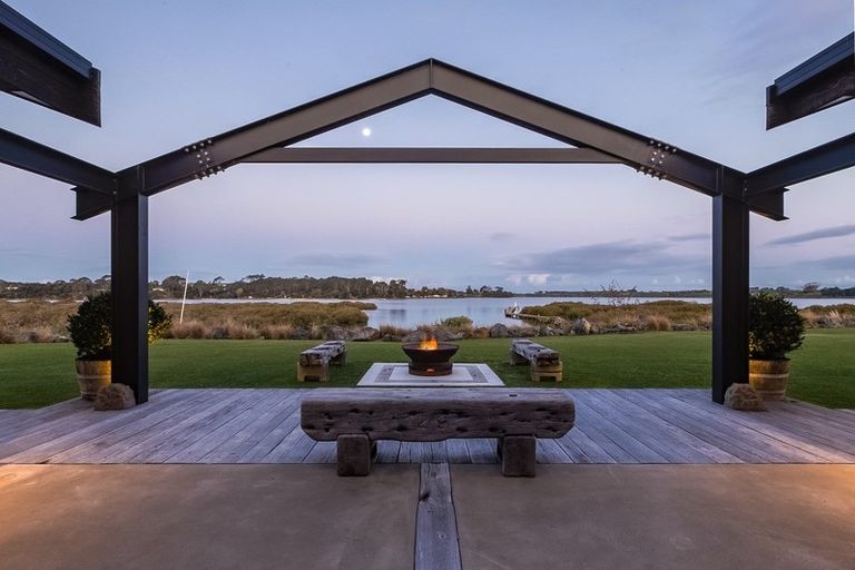 Photo of property in 68 Molesworth Drive, Mangawhai, 0505