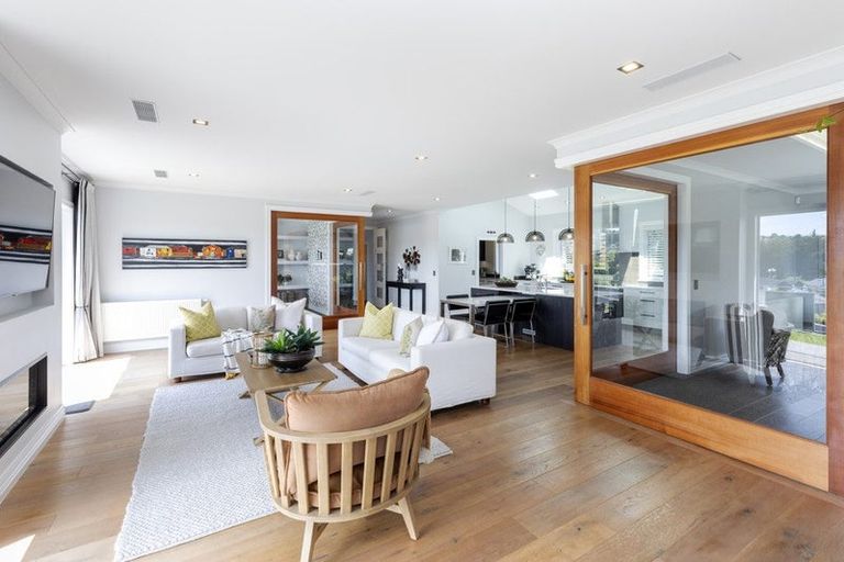 Photo of property in 6 Rushden Rise, Westmorland, Christchurch, 8025