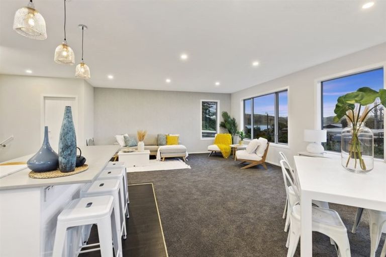 Photo of property in 87 Saint Andrews Road, Plimmerton, Porirua, 5026