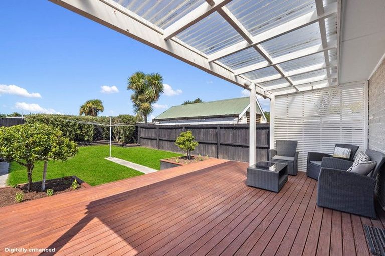 Photo of property in 112 Effingham Street, North New Brighton, Christchurch, 8083