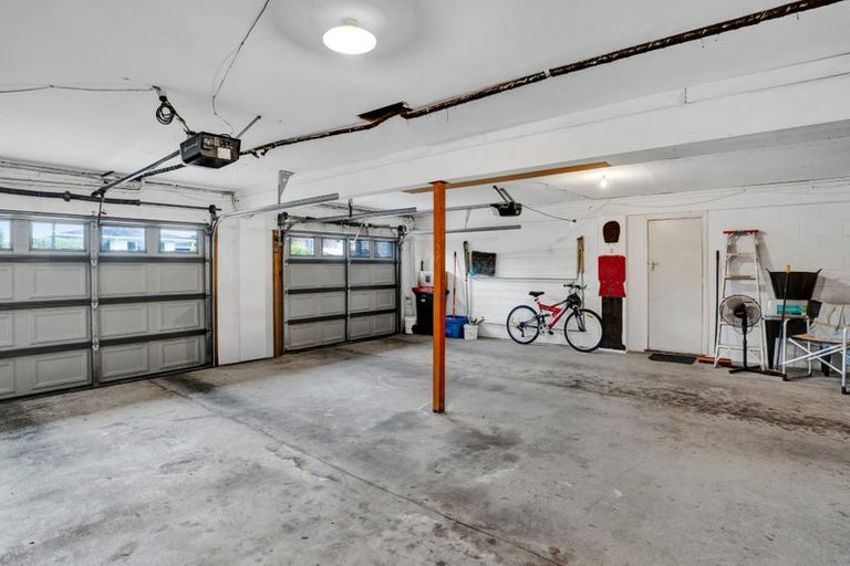 Photo of property in 47 Nevada Drive, Merrilands, New Plymouth, 4312