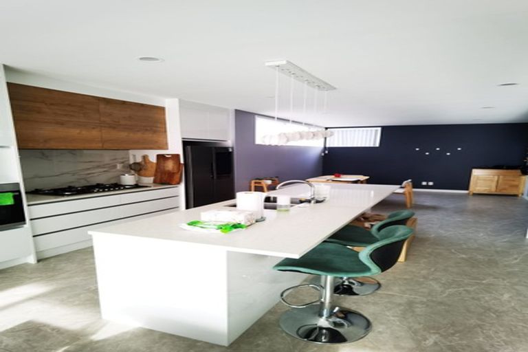 Photo of property in 14 Waka Street, Albany Heights, Auckland, 0632