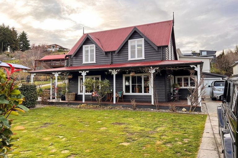 Photo of property in 54 Hedditch Street, Wanaka, 9305