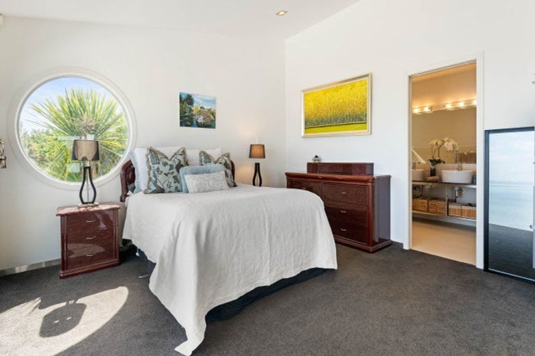 Photo of property in 109a Torkar Road, Clarks Beach, 2122