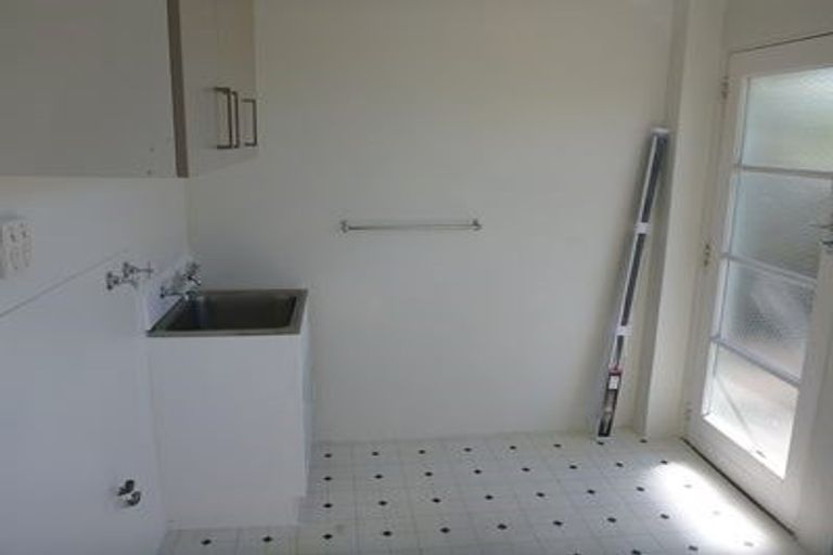 Photo of property in 108a Korokoro Road, Korokoro, Lower Hutt, 5012